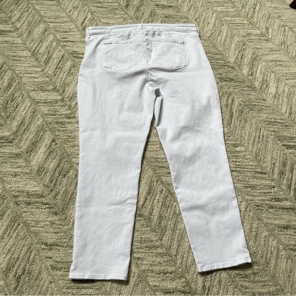 NYDJ Bundle of Two Pairs White Black Curves 360 Denim Pants Jeans Casual - Picture 6 of 12